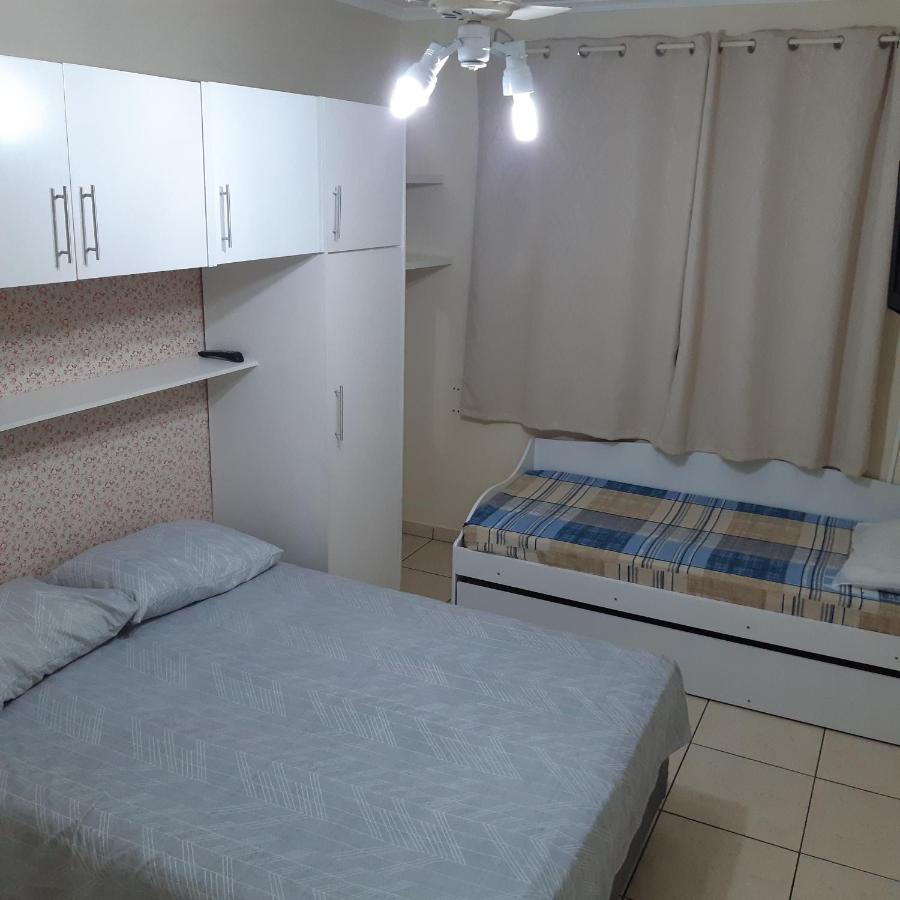 Apartamento Guaruja Enseada 2 Quadra Da Praia Atras Do Aquario Eksteriør billede